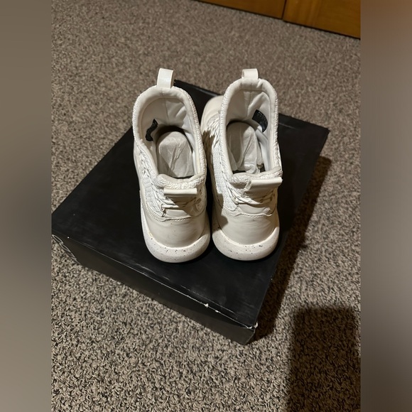 Aldo Sneakers - Picture 4 of 5